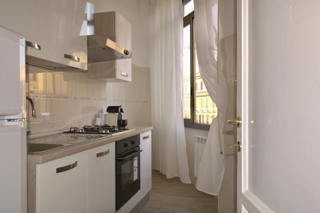 Ostia Holiday Domus In Laterano Rome Luaran gambar