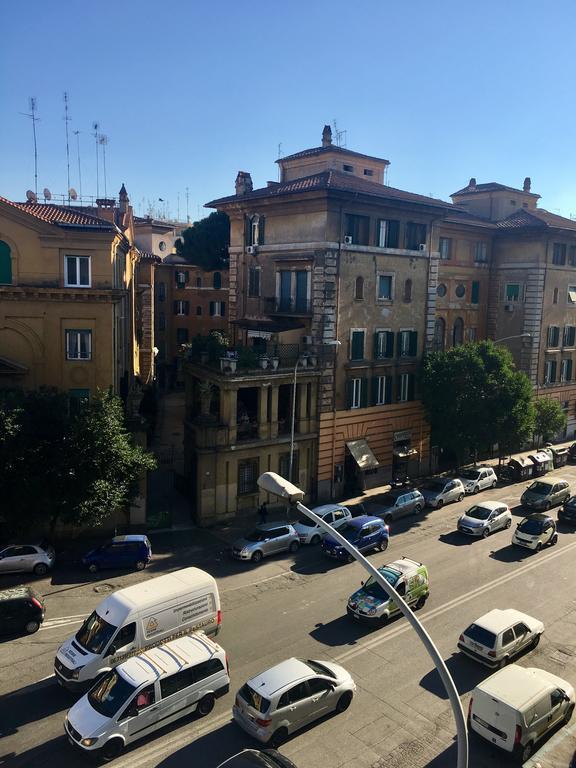 Ostia Holiday Domus In Laterano Rome Luaran gambar